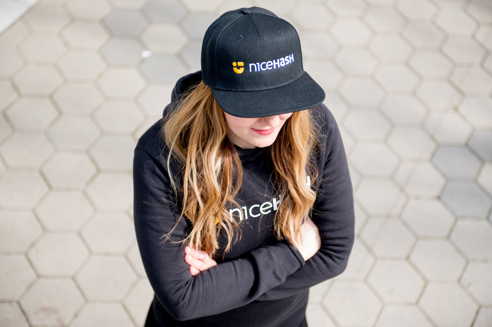 https://static.nicehash.com/shop-product%2Fnh-cap3.jpg